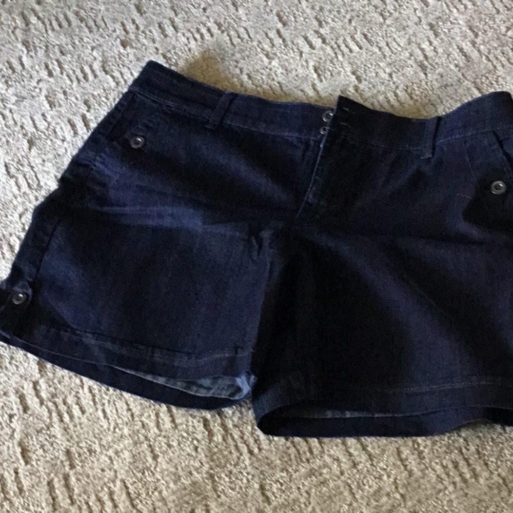 Gloria Vanderbilt Size 16 denim shortwith pockets